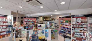  Immeuble � vendre 76 m�