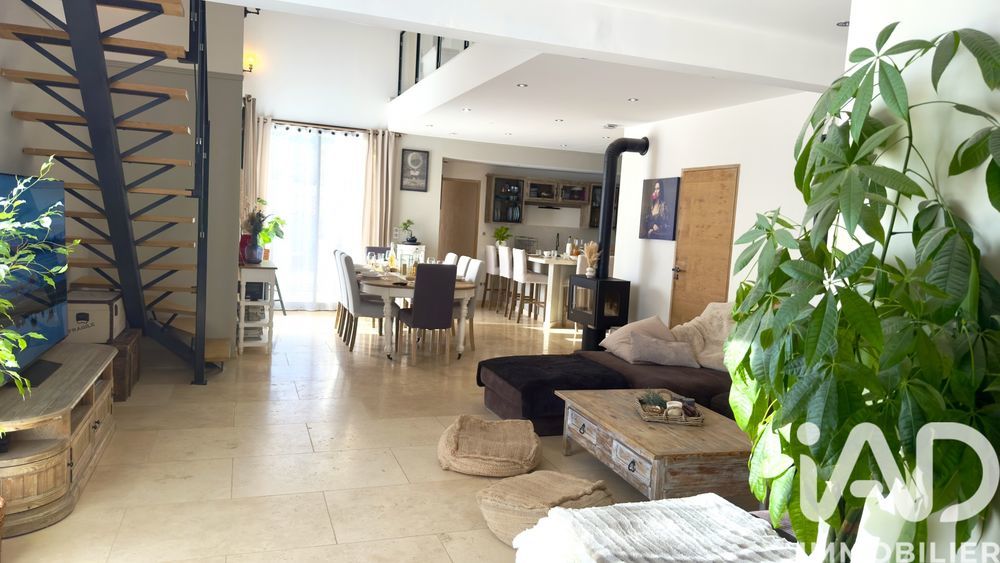 � vendre  Maison Gordes (84220)