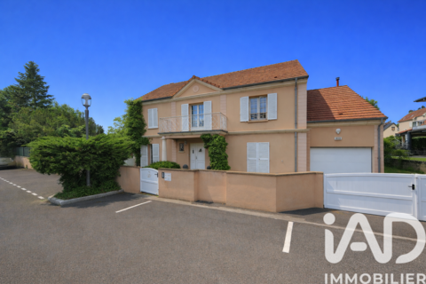   Vente Maison/villa 7 pi�ces Maison - 7 pi�ce(s) - 182 m�
