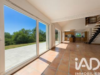  Villa � vendre 6 pi�ces 250 m�