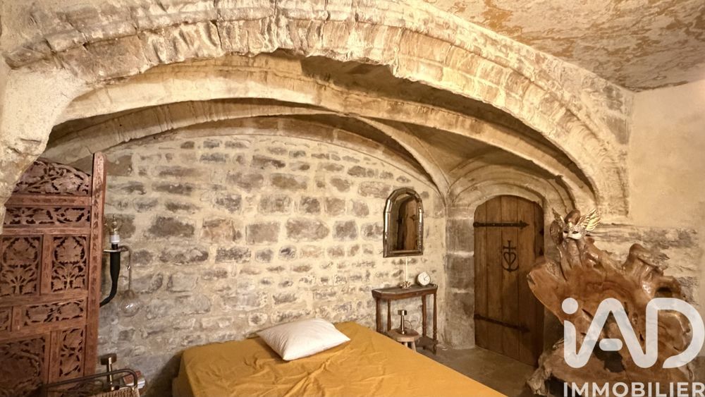 � vendre  Propri�t�/ch�teau Caderousse (84860)