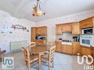  Maison � vendre 9 pi�ces 205 m�