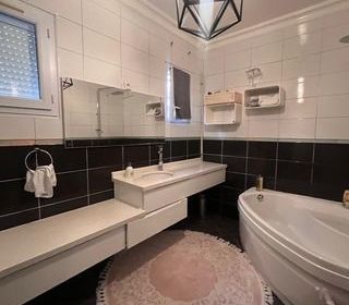  Maison � vendre 5 pi�ces 140 m�