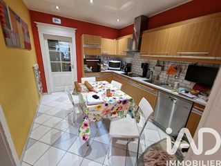  Immeuble � vendre 329 m�