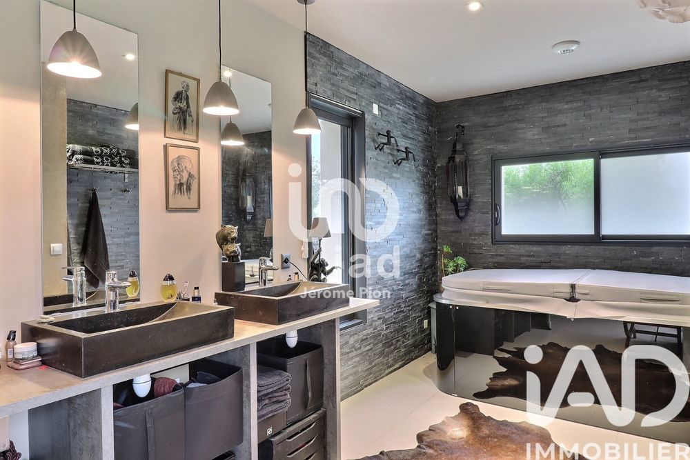 � vendre  Maison Saint-Cyr-sur-Loire (37540)