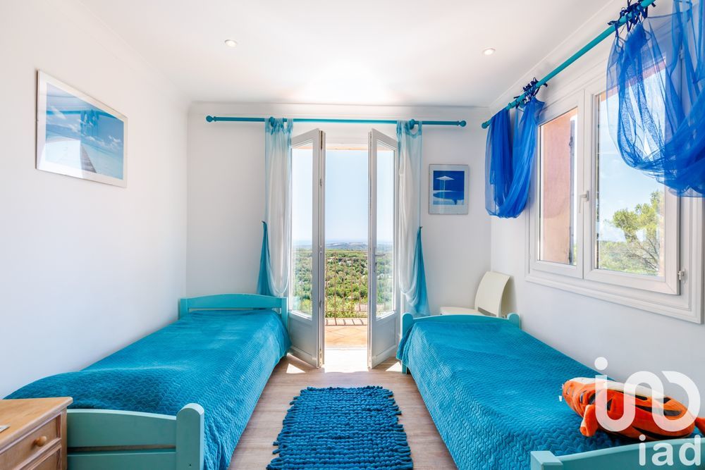 � vendre  Villa Tourrettes-sur-Loup (06140)