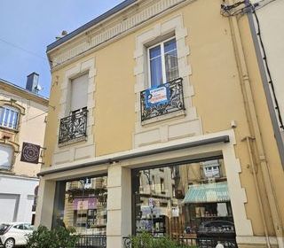  Immeuble � vendre 180 m�