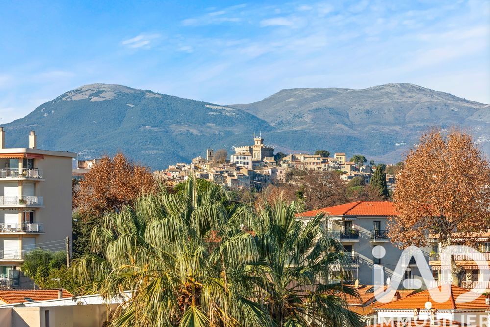 � vendre  Appartement Cagnes-sur-Mer (06800)