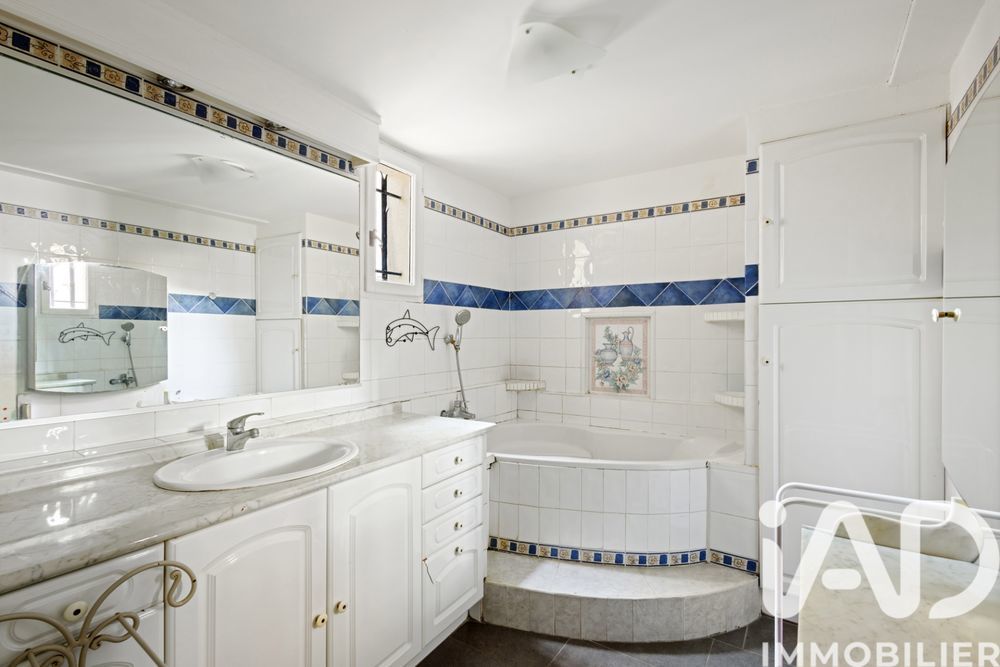 � vendre  Maison Jouques (13490)