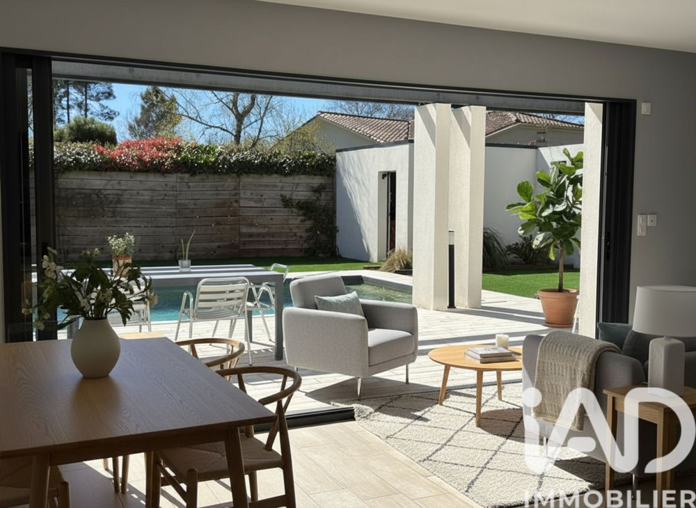 � vendre  Villa Saint-Aubin-de-M�doc (33160)