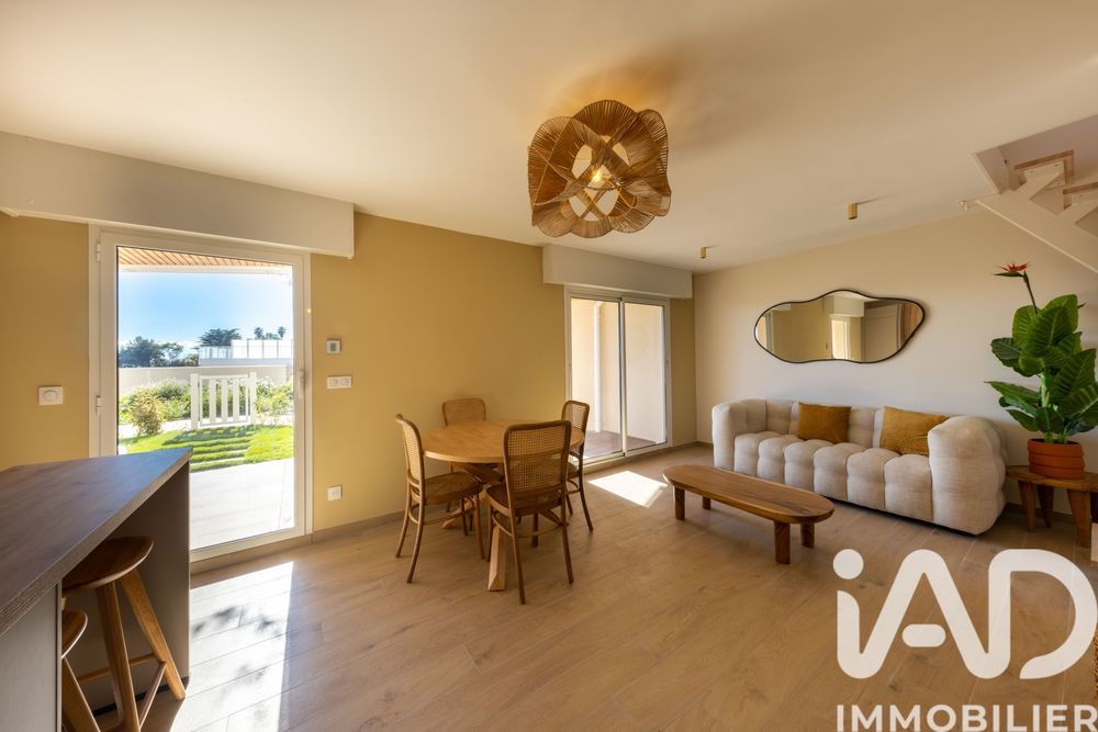 � vendre  Appartement Agay (83530)