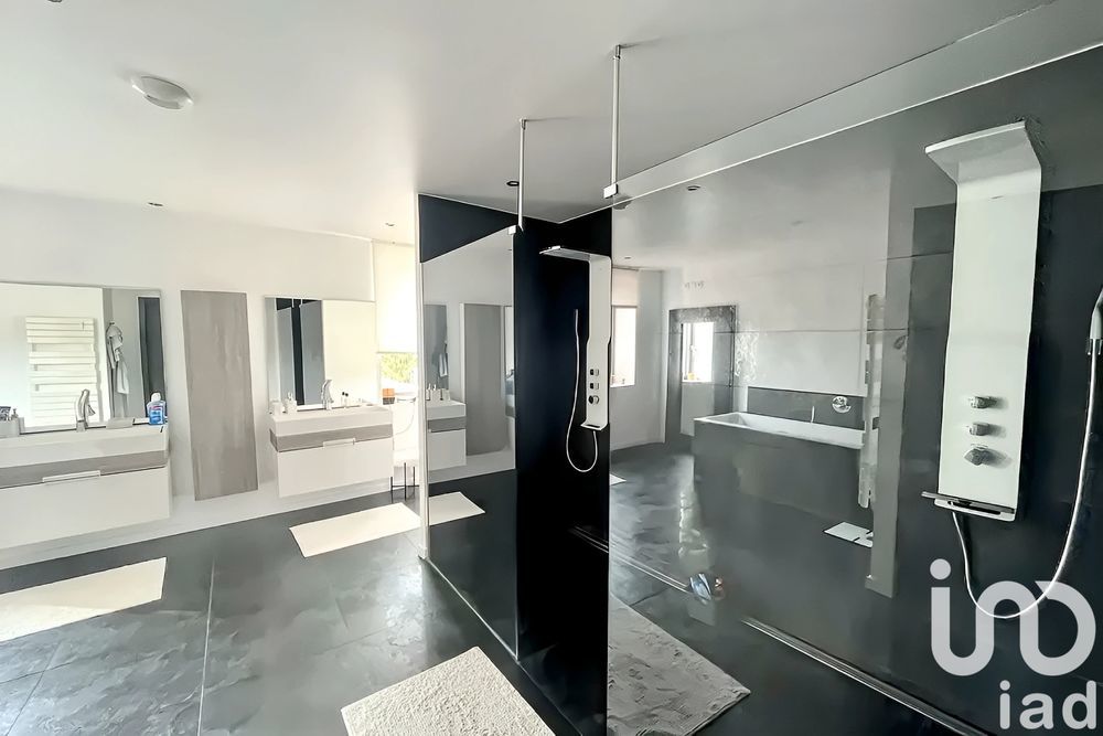 � vendre  Villa Mundolsheim (67450)