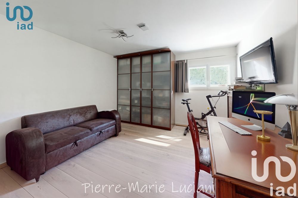 � vendre  Maison Cucuron (84160)