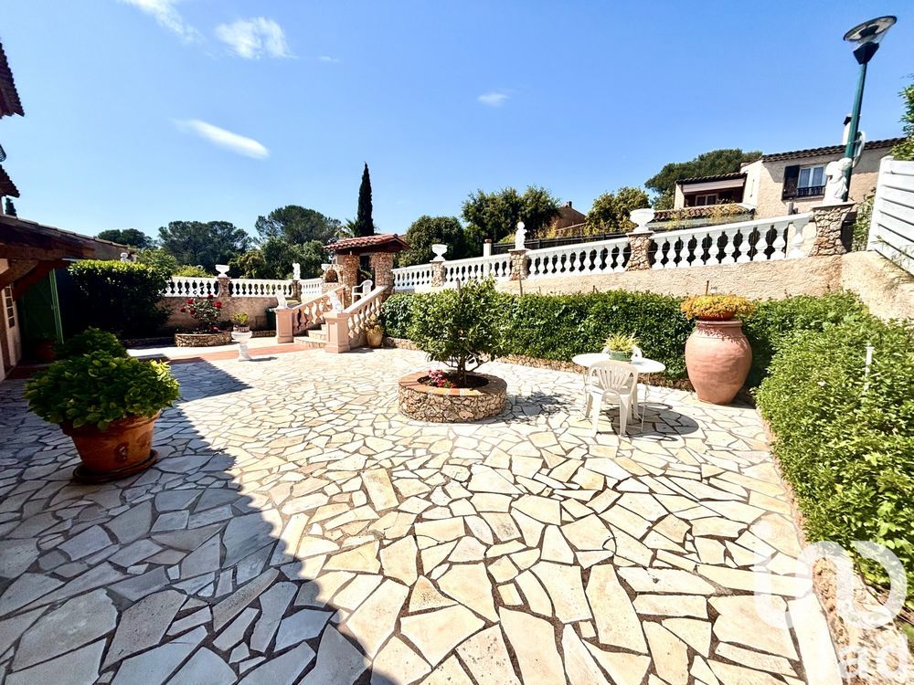 � vendre  Maison Saint-Rapha�l (83700)