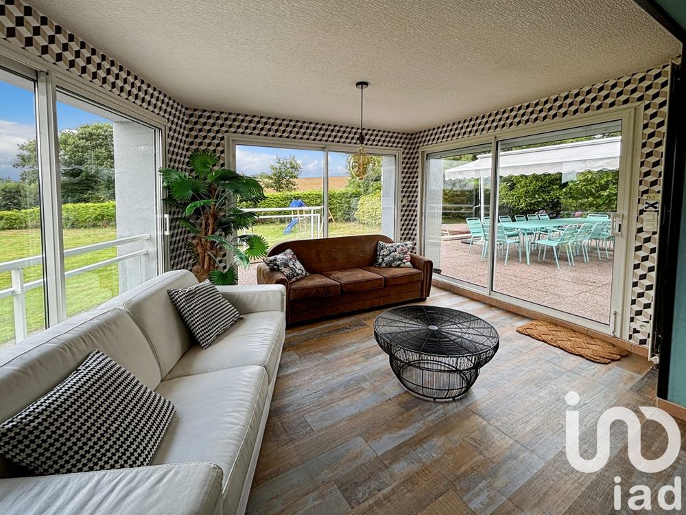 � vendre  Maison Saint-Hernin (29270)