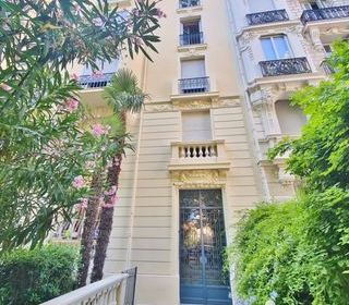  Appartement � vendre 5 pi�ces 130 m�