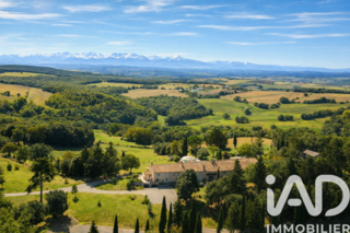  Maison � vendre 15 + pi�ces 660 m�