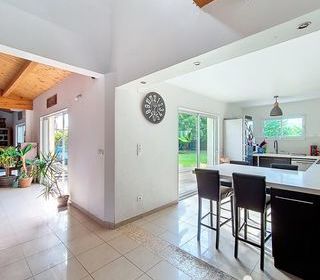  Maison � vendre 6 pi�ces 201 m�