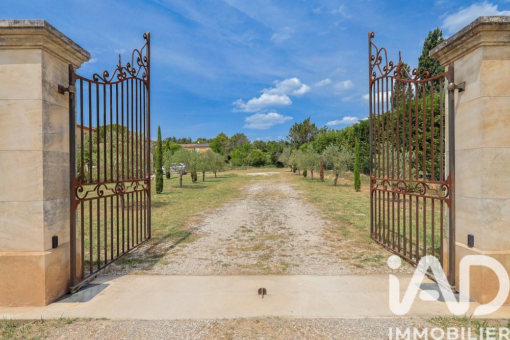 � vendre  Maison �guilles (13510)