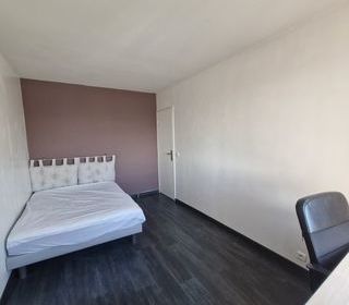  Appartement � vendre 5 pi�ces 99 m�