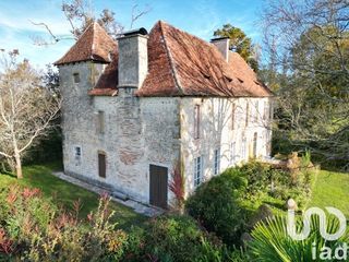  Propri�t�/ch�teau � vendre 9 pi�ces 374 m�