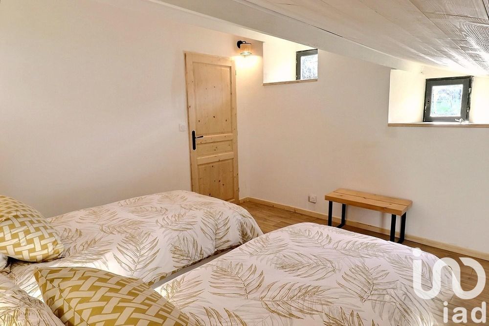 � vendre  Maison Saint-Victor (07410)