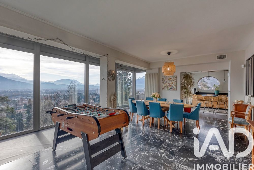 � vendre  Maison Corenc (38700)