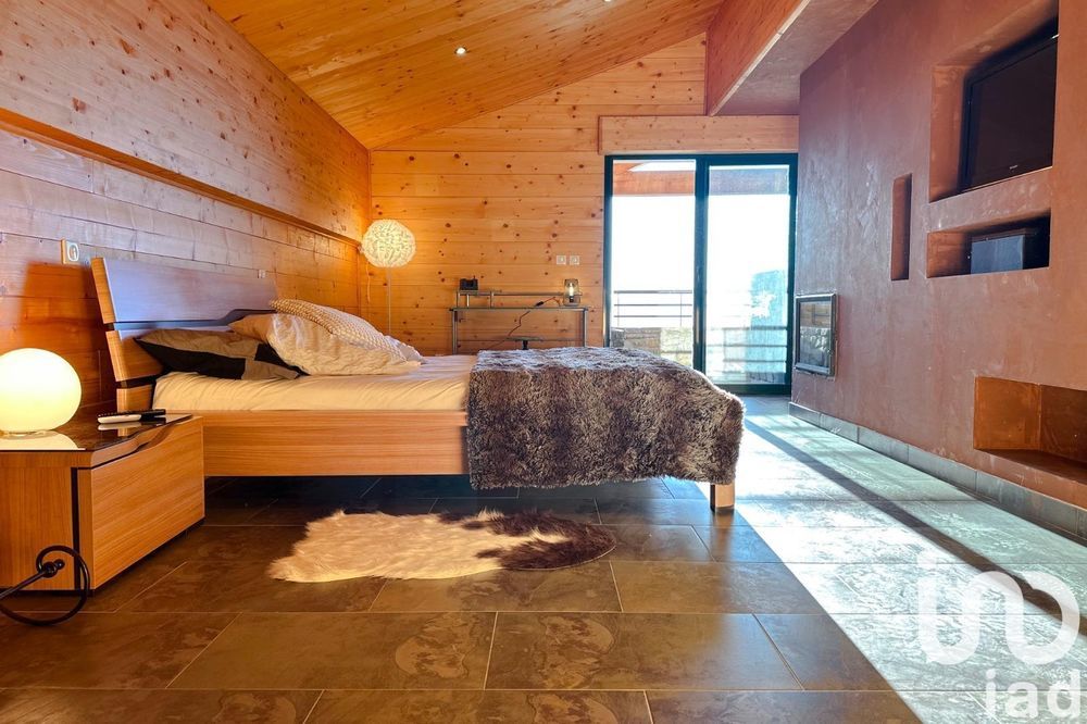 � vendre  Appartement Eyne (66800)