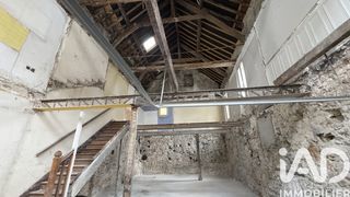  Immeuble � vendre 77 m�