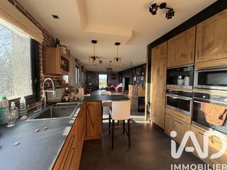  Maison � vendre 6 pi�ces 301 m�