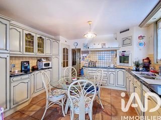  Maison � vendre 9 pi�ces 190 m�