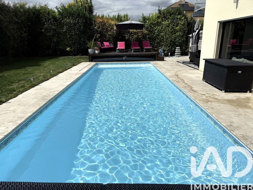 � vendre  Villa Reims (51100)