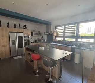  Appartement � vendre 4 pi�ces 147 m�