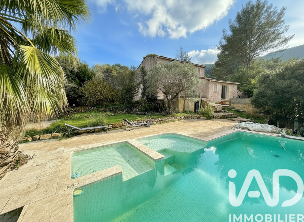 � vendre  Maison Solli�s-Toucas (83210)