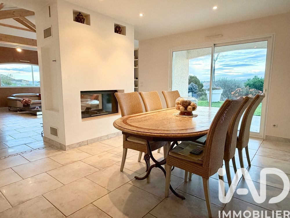 � vendre  Villa Bourgoin-Jallieu (38300)