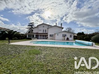  Villa � vendre 7 pi�ces 258 m�