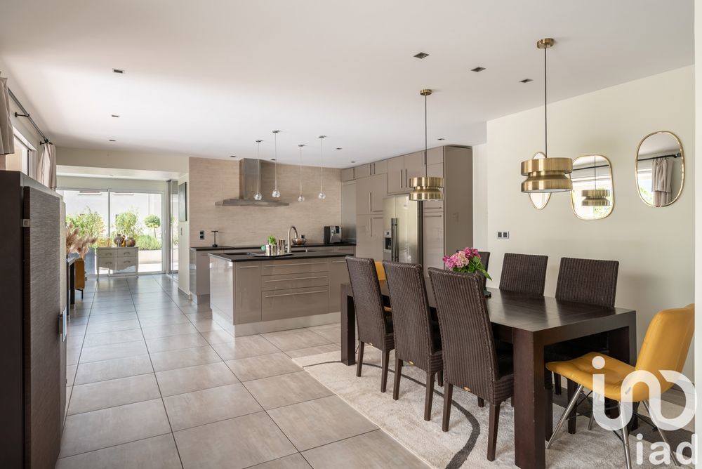 � vendre  Villa Fontanil-Cornillon (38120)