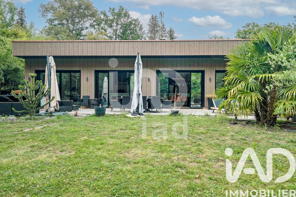 � vendre  Villa Lamorlaye (60260)