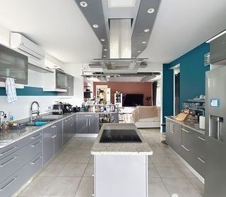  Maison � vendre 9 pi�ces 197 m�