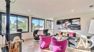  Maison � vendre 8 pi�ces 232 m�