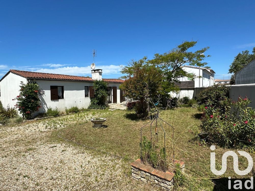 � vendre  Maison Le Bois-Plage-en-R� (17580)