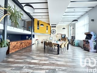  Maison � vendre 8 pi�ces 300 m�