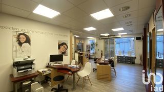  Immeuble � vendre 245 m�