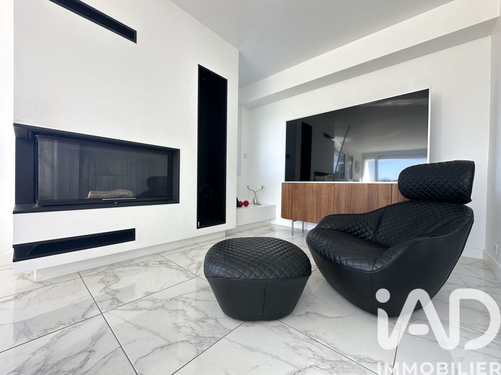 � vendre  Villa Saint-Loubouer (40320)