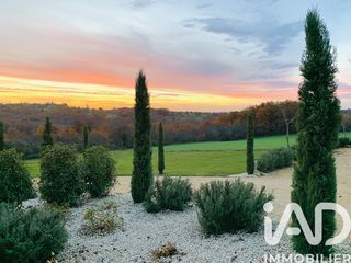  Maison � vendre 15 + pi�ces 760 m�