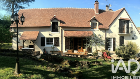   Vente Maison de village 8 pi�ces Maison - 8 pi�ce(s) - 175 m�