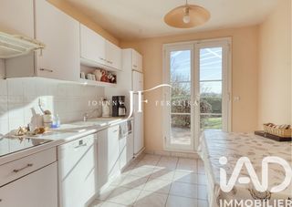  Maison � vendre 9 pi�ces 196 m�