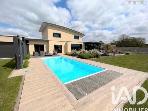   Vente Maison d'architecte 8 pi�ces Villa - 8 pi�ce(s) - 220 m�