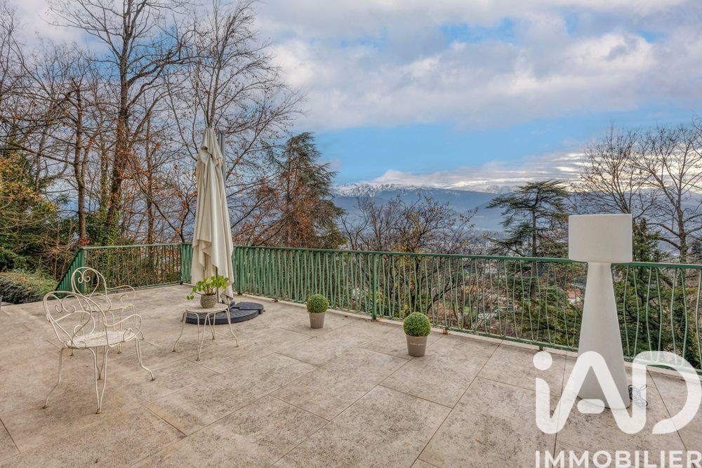 � vendre  Maison Corenc (38700)