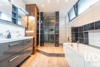  Appartement � vendre 4 pi�ces 99 m�